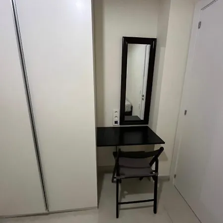 Modern In Heart Of Apartment *